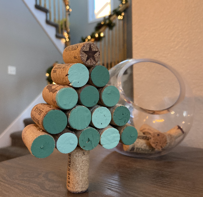 DIY Cork Christmas Tree